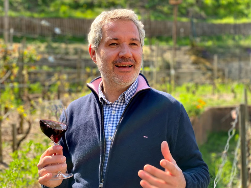 Arnaud Houles, passionné de vin et d'Histoire.